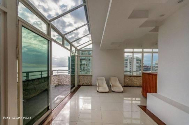 Imagem Imóvel com 4 Quartos à Venda, 369 m² em Barra Da Tijuca - Rio De Janeiro Imagem Imóvel com 4 Quartos à Venda, 369 m² em Barra Da Tijuca - Rio De Janeiro