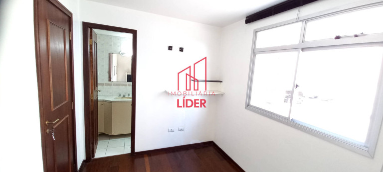 Imagem Apartamento com 3 Quartos à Venda, 61 m² em Cabral - Curitiba