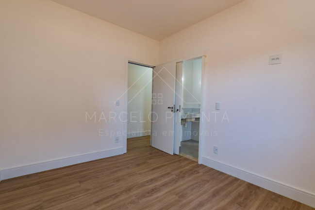 Imagem Casa com 3 Quartos à Venda, 300 m² em Roncáglia - Valinhos Imagem Casa com 3 Quartos à Venda, 300 m² em Roncáglia - Valinhos