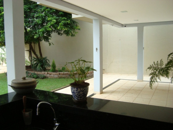 Imagem Casa com 3 Quartos à Venda, 358 m² em Vila Aviação - Bauru Imagem Casa com 3 Quartos à Venda, 358 m² em Vila Aviação - Bauru