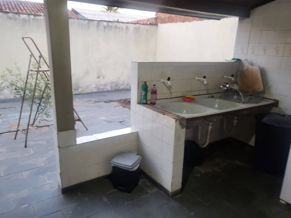Imagem Casa com 3 Quartos à Venda, 300 m² em Cuiabá Imagem Casa com 3 Quartos à Venda, 300 m² em Cuiabá