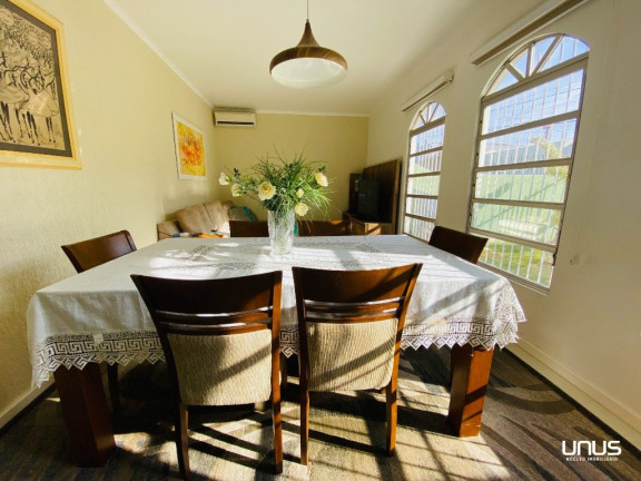 Imagem Casa com 3 Quartos à Venda, 360 m² em Barreiros - São José