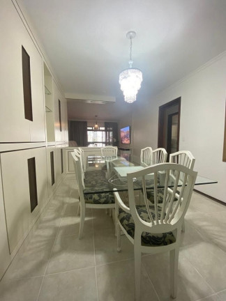 Imagem Apartamento com 3 Quartos para Temporada, 220 m² em Centro - Balneário Camboriú Imagem Apartamento com 3 Quartos para Temporada, 220 m² em Centro - Balneário Camboriú
