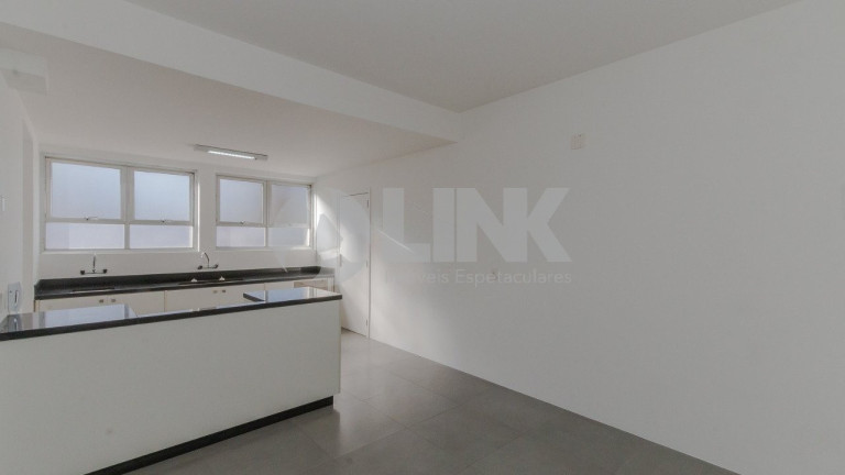 Imagem Apartamento com 3 Quartos à Venda, 381 m² em Moinhos De Vento - Porto Alegre Imagem Apartamento com 3 Quartos à Venda, 381 m² em Moinhos De Vento - Porto Alegre
