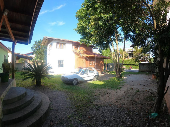 Imagem Casa com 7 Quartos à Venda, 250 m² em São João Do Rio Vermelho - Florianópolis Imagem Casa com 7 Quartos à Venda, 250 m² em São João Do Rio Vermelho - Florianópolis