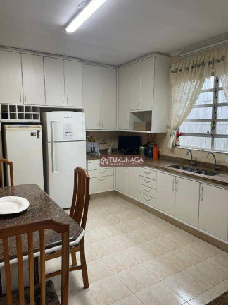 Imagem Casa com 4 Quartos para Alugar, 270 m² em Jardim Maria Helena - Guarulhos Imagem Casa com 4 Quartos para Alugar, 270 m² em Jardim Maria Helena - Guarulhos