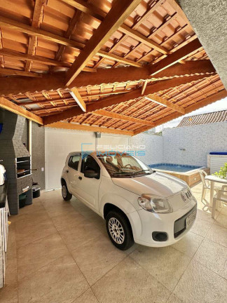 Imagem Casa com 3 Quartos à Venda, 160 m² em Ocian - Praia Grande Imagem Casa com 3 Quartos à Venda, 160 m² em Ocian - Praia Grande