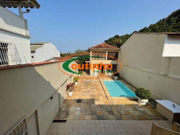 Imagem Casa com 4 Quartos à Venda, 400 m² em Barra Da Tijuca - Rio De Janeiro Imagem Casa com 4 Quartos à Venda, 400 m² em Barra Da Tijuca - Rio De Janeiro
