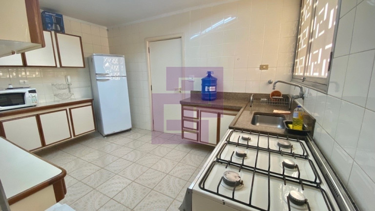 Imagem Apartamento com 4 Quartos à Venda, 140 m² em Pitangueiras - Guarujá Imagem Apartamento com 4 Quartos à Venda, 140 m² em Pitangueiras - Guarujá