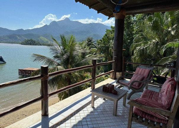 Imagem Casa de Condomínio com 6 Quartos à Venda, 3.823 m² em Centro - Angra Dos Reis