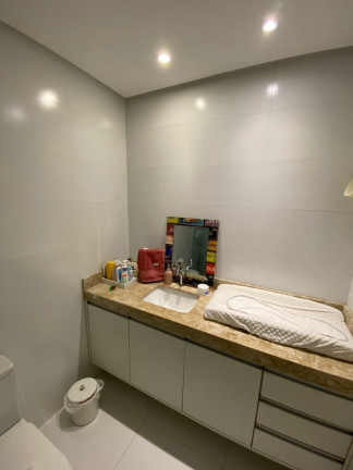 Imagem Casa com 3 Quartos à Venda, 230 m² em Aleixo - Manaus Imagem Casa com 3 Quartos à Venda, 230 m² em Aleixo - Manaus