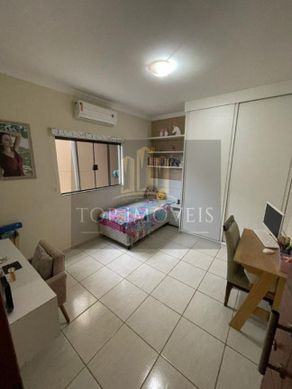 Imagem Casa com 3 Quartos à Venda, 194 m² em Residencial União - São José Dos Campos Imagem Casa com 3 Quartos à Venda, 194 m² em Residencial União - São José Dos Campos