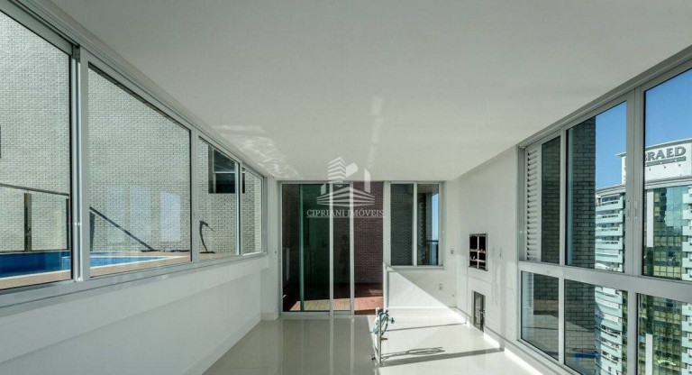 Imagem Apartamento com 3 Quartos à Venda,  em Centro - Balneário Camboriú