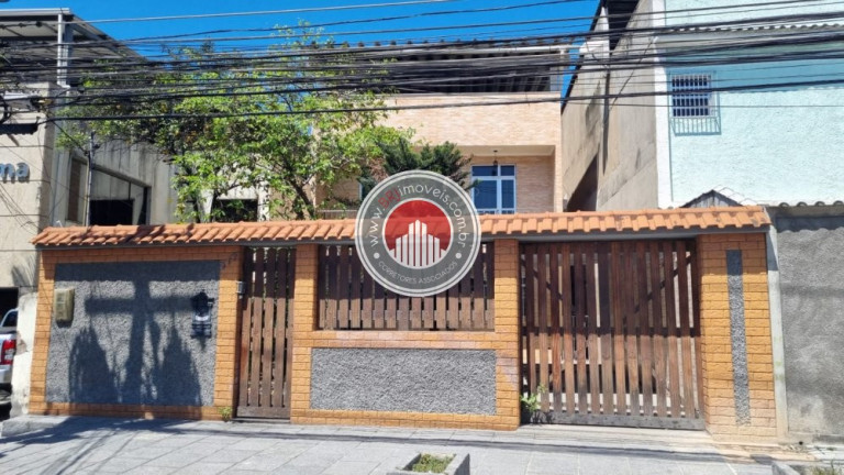 Imagem Casa com 4 Quartos para Alugar, 400 m² em Centro - Nilopolis Imagem Casa com 4 Quartos para Alugar, 400 m² em Centro - Nilopolis