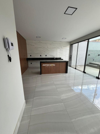 Imagem Casa com 4 Quartos à Venda, 265 m² Imagem Casa com 4 Quartos à Venda, 265 m²