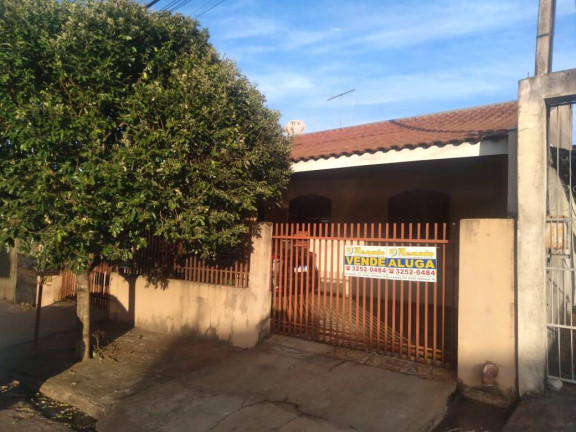 Casa com 4 Quartos à Venda,  em Conjunto Flamingos Iii - Arapongas