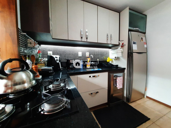 Imagem Casa com 2 Quartos à Venda, 90 m² Imagem Casa com 2 Quartos à Venda, 90 m²