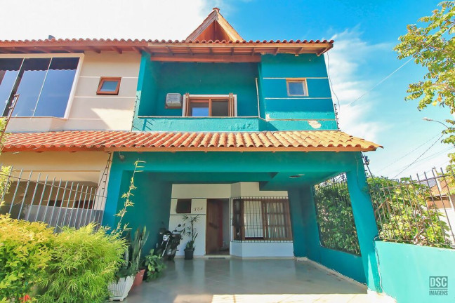 Imagem Casa com 3 Quartos à Venda, 136 m² em Espírito Santo - Porto Alegre Imagem Casa com 3 Quartos à Venda, 136 m² em Espírito Santo - Porto Alegre