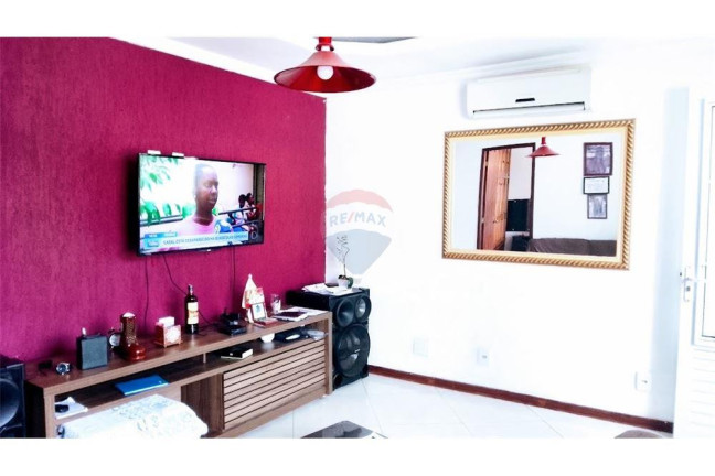 Imagem Casa com 2 Quartos à Venda, 218 m² em Madureira - Rio De Janeiro Imagem Casa com 2 Quartos à Venda, 218 m² em Madureira - Rio De Janeiro