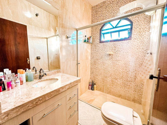 Imagem Casa com 3 Quartos à Venda, em Taubaté Imagem Casa com 3 Quartos à Venda, em Taubaté