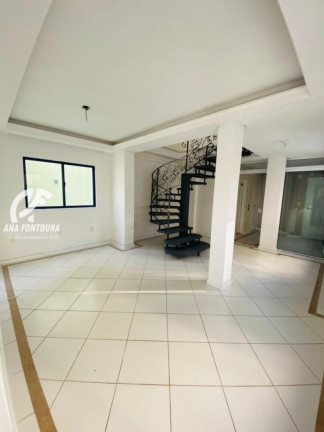 Imagem Cobertura com 3 Quartos à Venda, 257 m² em Centro - Balneário Camboriú