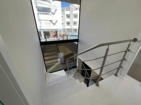 Imagem Casa com 3 Quartos à Venda, 320 m² em Ingleses Do Rio Vermelho - Florianópolis