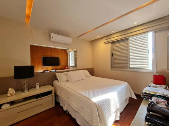 Imagem Apartamento com 4 Quartos à Venda, 145 m² em Savassi - Belo Horizonte Imagem Apartamento com 4 Quartos à Venda, 145 m² em Savassi - Belo Horizonte