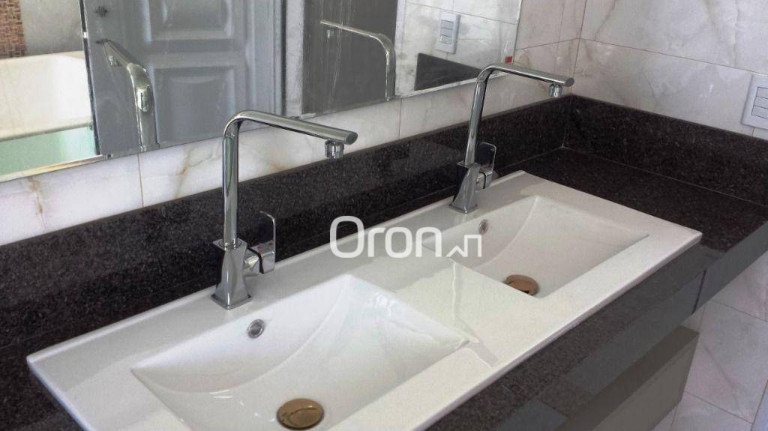 Imagem Sobrado com 4 Quartos à Venda, 203 m² em Santa Genoveva - Goiânia Imagem Sobrado com 4 Quartos à Venda, 203 m² em Santa Genoveva - Goiânia