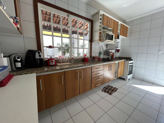 Imagem Casa de Condomínio com 4 Quartos à Venda, 490 m² em Buraquinho - Lauro De Freitas