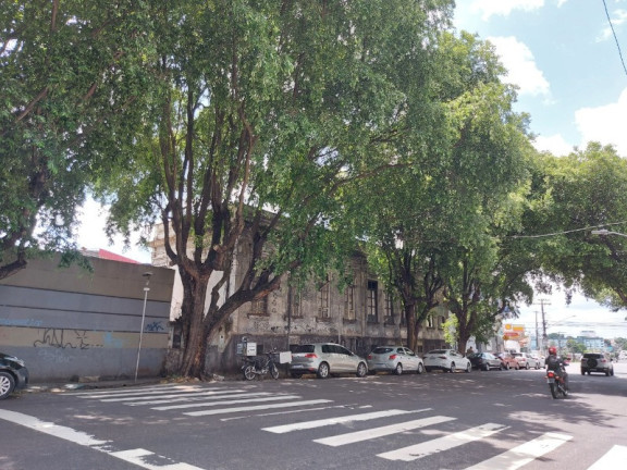 Imagem Terreno à Venda, 700 m² em Centro - Manaus Imagem Terreno à Venda, 700 m² em Centro - Manaus