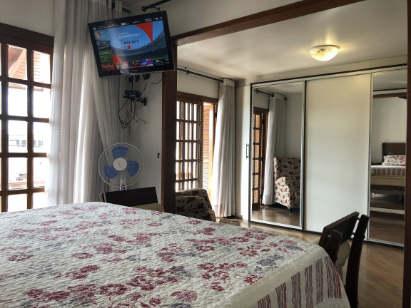 Imagem Casa com 4 Quartos à Venda, 489 m² em Niterói - Canoas Imagem Casa com 4 Quartos à Venda, 489 m² em Niterói - Canoas
