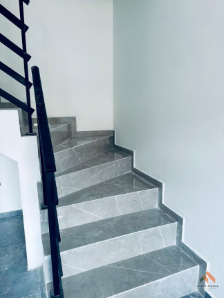 Imagem Casa com 3 Quartos à Venda, 140 m²