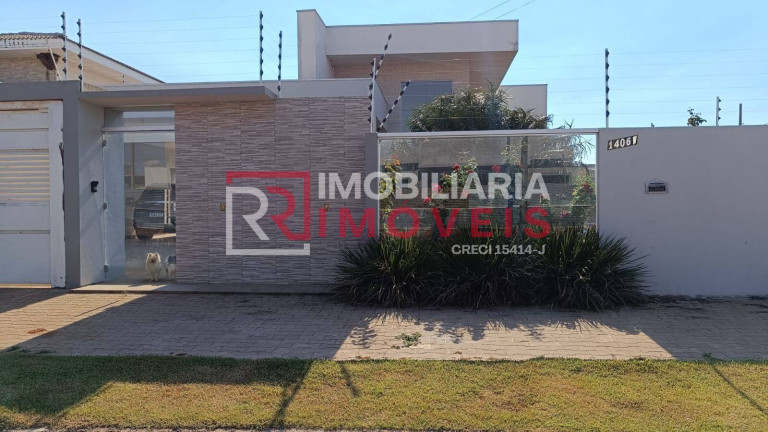 Imagem Casa com 3 Quartos à Venda, 490 m² em Bandeirantes - Lucas Do Rio Verde Imagem Casa com 3 Quartos à Venda, 490 m² em Bandeirantes - Lucas Do Rio Verde