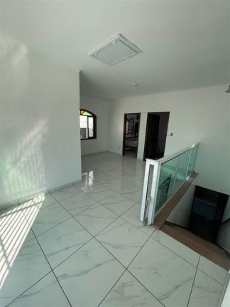 Imagem Sobrado com 3 Quartos à Venda, 275 m² em Catiapoa - Sao Vicente Imagem Sobrado com 3 Quartos à Venda, 275 m² em Catiapoa - Sao Vicente