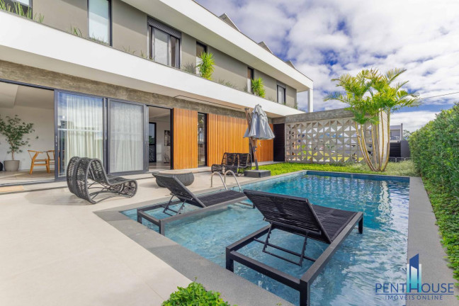 Imagem Casa com 3 Quartos à Venda, 431 m² em Santa Regina - Camboriú Imagem Casa com 3 Quartos à Venda, 431 m² em Santa Regina - Camboriú