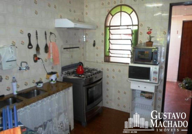 Imagem Casa com 4 Quartos à Venda, 196 m² em Jardim Amália - Volta Redonda