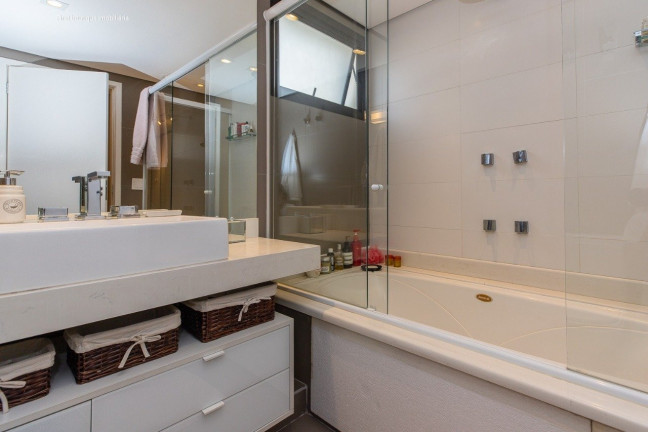 Imagem Apartamento com 3 Quartos à Venda, 190 m² em Moema - São Paulo