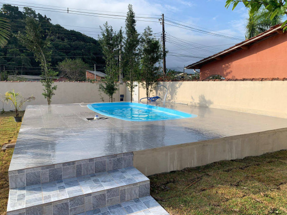 Imagem Casa com 2 Quartos à Venda, 85 m² em Balneário Copacabana - Caraguatatuba