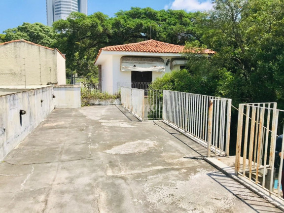 Imagem Casa com 4 Quartos à Venda ou Locação, 300 m² em Pacaembu - São Paulo Imagem Casa com 4 Quartos à Venda ou Locação, 300 m² em Pacaembu - São Paulo