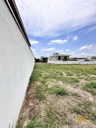 Terreno em Condomínio à Venda, 424 m² em Petrópolis - Várzea Grande