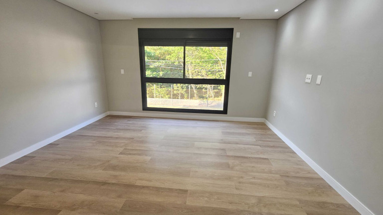 Imagem Sobrado com 4 Quartos à Venda, 235 m² em Fazenda Rodeio - Mogi Das Cruzes Imagem Sobrado com 4 Quartos à Venda, 235 m² em Fazenda Rodeio - Mogi Das Cruzes