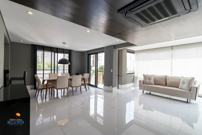 Apartamento com 2 Quartos à Venda,  em Moema - São Paulo