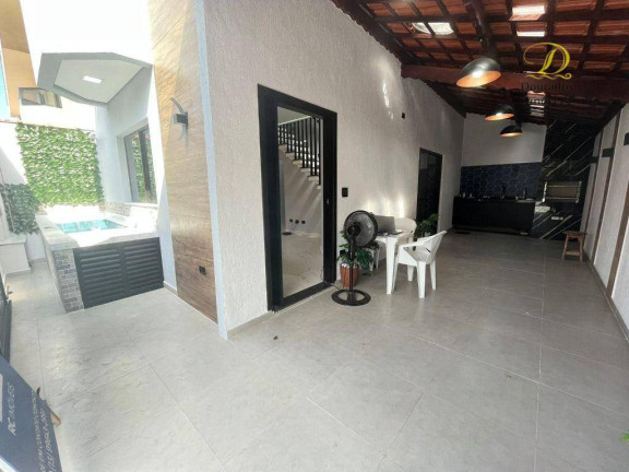 Sobrado com 2 Quartos à Venda, 75 m² em Canto Do Forte - Praia Grande