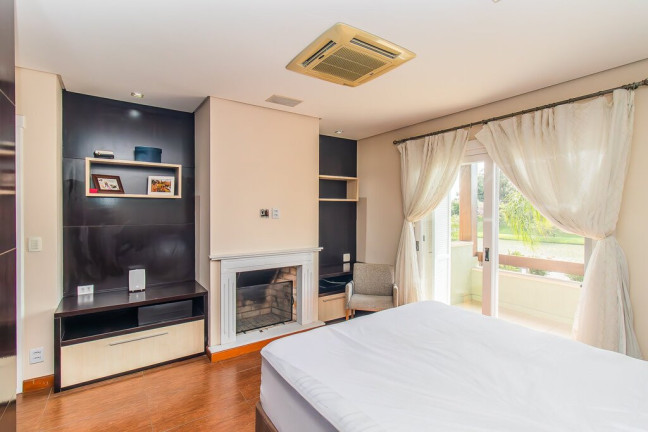Imagem Casa com 4 Quartos à Venda, 387 m² em Belém Novo - Porto Alegre Imagem Casa com 4 Quartos à Venda, 387 m² em Belém Novo - Porto Alegre