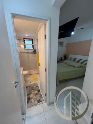 Imagem Apartamento com 3 Quartos à Venda, 110 m² em Pompéia - Santos
