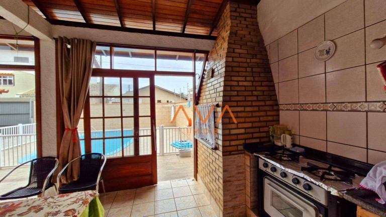 Imagem Casa com 5 Quartos à Venda, 248 m² em Ingleses - Florianópolis Imagem Casa com 5 Quartos à Venda, 248 m² em Ingleses - Florianópolis