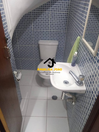 Imagem Sobrado com 3 Quartos à Venda, 101 m² em Vila Sao Jorge - São Vicente
