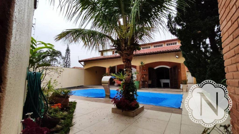 Sobrado com 3 Quartos à Venda, 270 m² em Jardim Suarão - Itanhaém