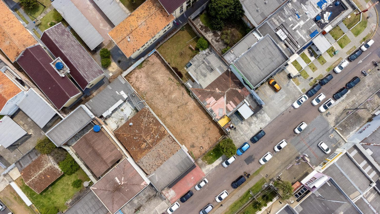 Imagem Terreno à Venda, 372 m² em Sítio Cercado - Curitiba Imagem Terreno à Venda, 372 m² em Sítio Cercado - Curitiba