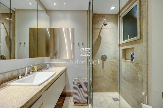 Imagem Apartamento com 4 Quartos à Venda, 288 m² em Frente Mar Sul - Balneário Camboriú Imagem Apartamento com 4 Quartos à Venda, 288 m² em Frente Mar Sul - Balneário Camboriú